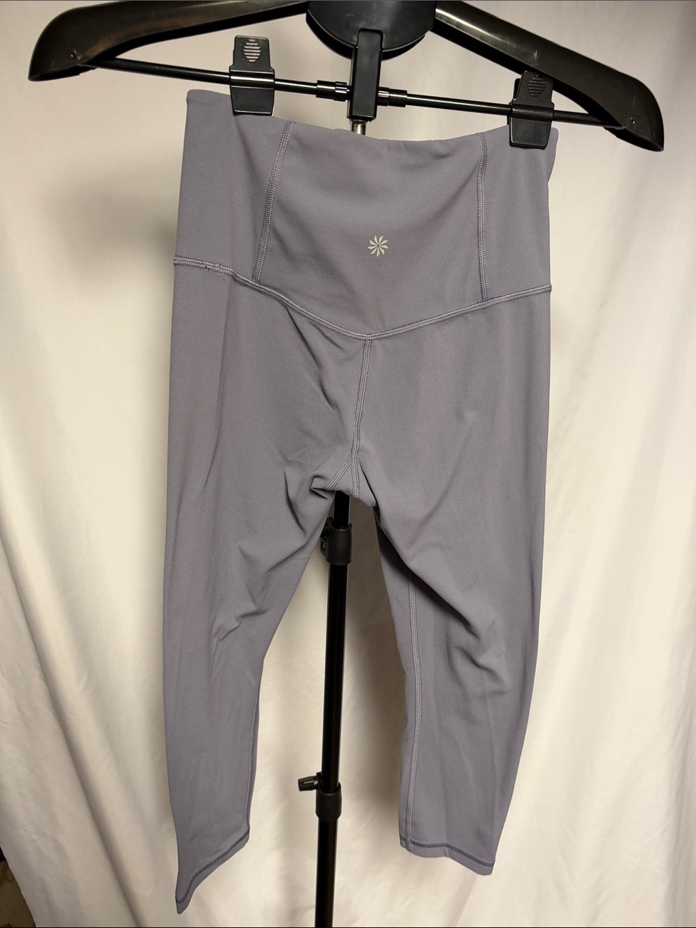 Athleta Women's Elation capri Leggings - Light Lavender Gray